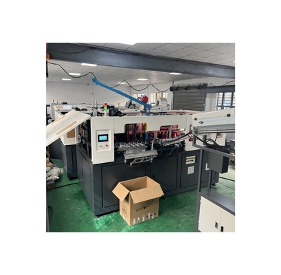 Automatische 9000bph PET-flessenblaasmachine voor consistente productie en 40kW vermogen