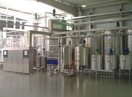 500L-10000L capaciteit aromatische yoghurt verwerkingslijn voor vers vloeibare melk turnkey project