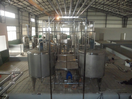 12000 kg apparatuur voor de melk- en zuivelverwerkingsinstallatie met reserveonderdelen en na-service