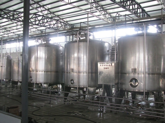 12000 kg apparatuur voor de melk- en zuivelverwerkingsinstallatie met reserveonderdelen en na-service