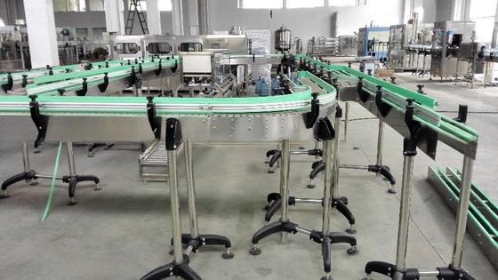 Volledig geautomatiseerde installatie voor het produceren van mineraalwater voor het optimaliseren van de productie van dranken
