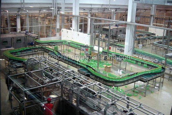 Volledig geautomatiseerde installatie voor het produceren van mineraalwater voor het optimaliseren van de productie van dranken