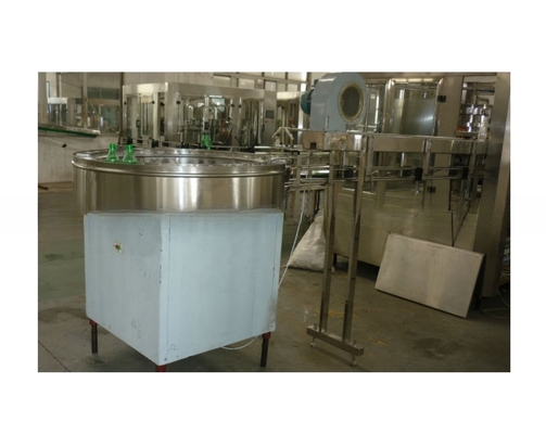Elektrisch aangedreven ontgrendelingsapparaat voor flessen met mineraalwater voor een verpakkingssysteem van 3000 b/h