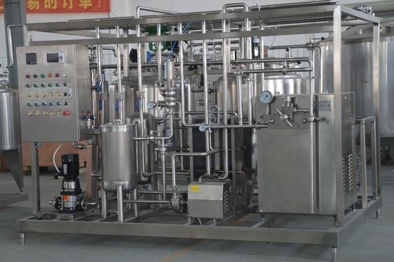 380V/440V Spanning 380V/440V 200L/H Cup/Cone Ice Cream Processing Line met een vermogen van 35KW