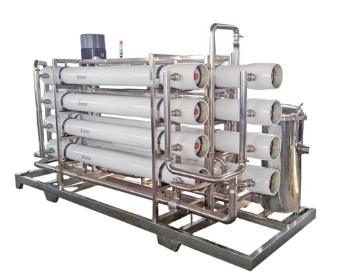 1250 kg Roestvrij staal 304 Grootschalige 5000L/H Skid gemonteerd RO waterzuiveringssysteem