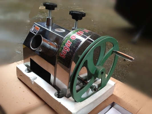 Manuele/handmatige type sapmachine Proces suikerriet/ suikerriet met hoge efficiëntie