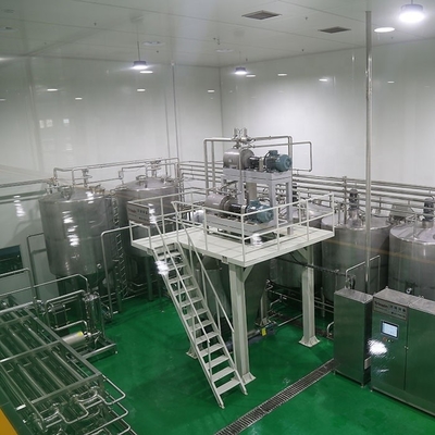 Vullingsnauwkeurigheid 100% Productielijn voor drankenmachines Plastic/SUS304 Gordelmateriaal