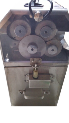 Luxe type SUS304 Materiaal 4 Roller Suikerriet Zoutmachine 380*370*750mm