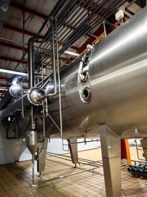 Lijn voor de verwerking van koeienmelkpoeder met een capaciteit van 2000 kg voor de productie van speciale formulepoeder