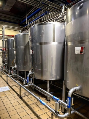 Lijn voor de verwerking van koeienmelkpoeder met een capaciteit van 2000 kg voor de productie van speciale formulepoeder