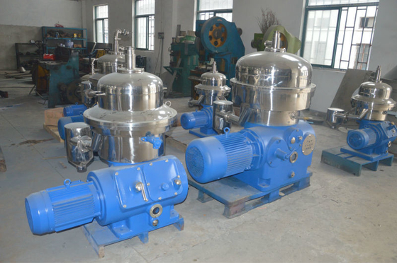 500 kg capaciteit 1000L/H melkcrème separator met automatische reiniging 2200*1350*1150mm