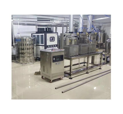 Nieuw ontwikkelde geitenkaasmachine voor de productie van mozzarella