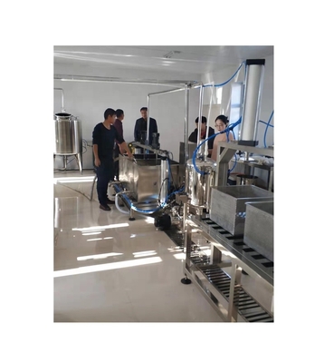 Nieuw ontwikkelde geitenkaasmachine voor de productie van mozzarella