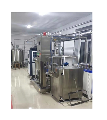 Nieuw ontwikkelde geitenkaasmachine voor de productie van mozzarella