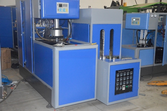 Semi-automatische 5 liter PET waterflessen gietmachine voor de verwerking van kunststof