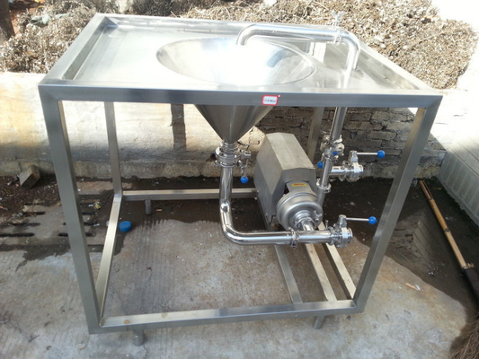 Verticale water- en melkpoedermengmachine van 175 kg met mengmiddel voor veldonderhoud