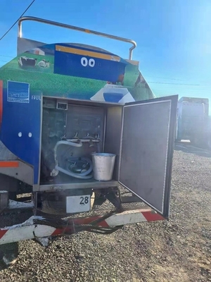 Tankwagens met een groot volume van 1000 tot 80000 liter melk voor het vervoer over lange afstanden in de zuivelindustrie
