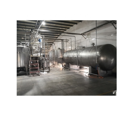 Machine voor de verwerking van soja-melk op maat voor de productie van amandelmelk