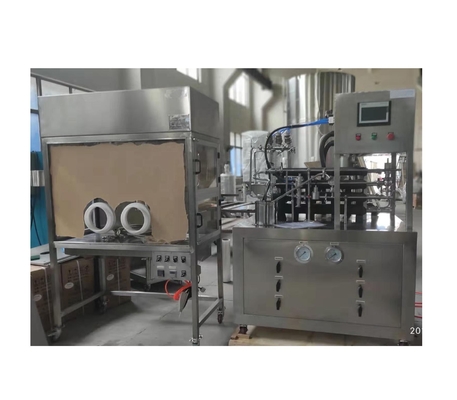 Laboratoriumsterilisator met aseptische vulapparatuur voor de verwerking van melk in een productie-installatie