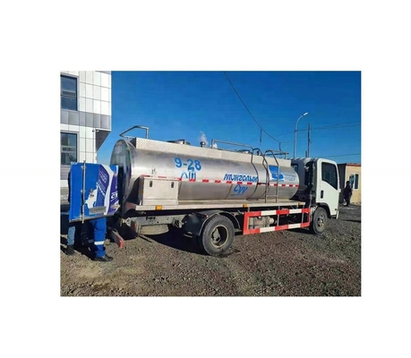 Tankwagens met een groot volume van 1000 tot 80000 liter melk voor het vervoer over lange afstanden in de zuivelindustrie