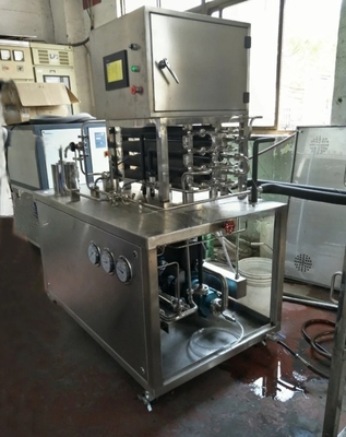 50 kg/uur Tomato Paste Lab Sterilisator met SUS304/SUS316 materiaal en volledige automatisering