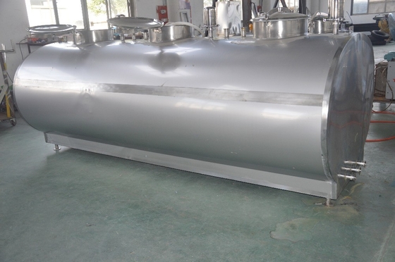 Langeafstandsmelktransport cilindrische tank van SUS304/316L met een capaciteit van 10000L