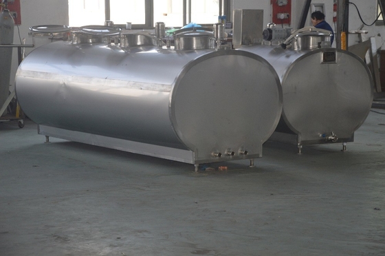 Langeafstandsmelktransport cilindrische tank van SUS304/316L met een capaciteit van 10000L