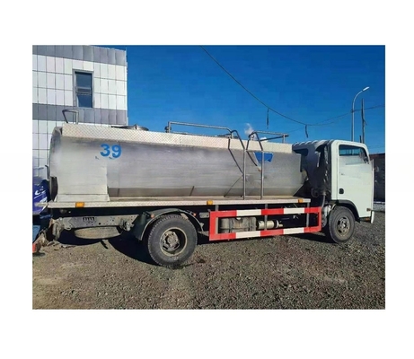Tankwagen voor het transport van melk van 5000 liter voor de opslag en verwerking van melk