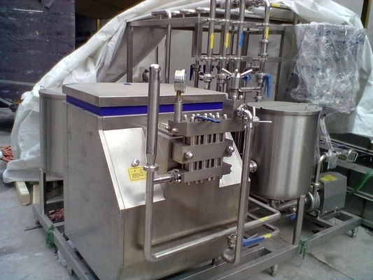 Hoogdrukmachine voor het homogeniseren van fruitpuree voor het homogeniseren van sap en melk van 3000 l/h