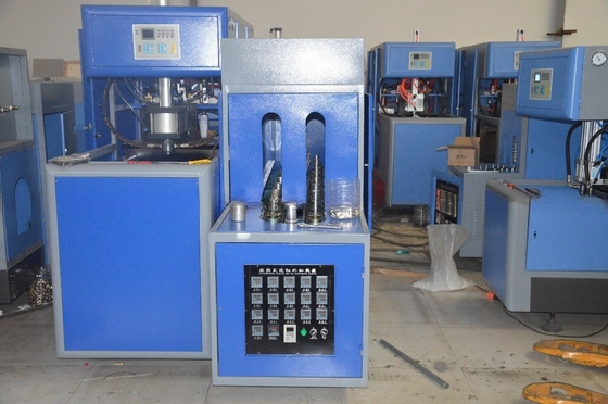 5 Gallon Jar Stretch Blow Mold Machine Klemkracht kN 50 Fles Volume ml 20000 ml