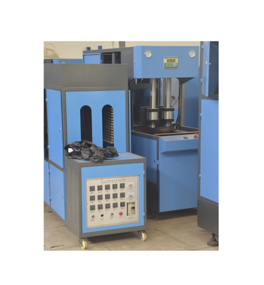 Infraroodverwarming Twee holte PET-flessen blaasmachine voor gladde flessenproductie