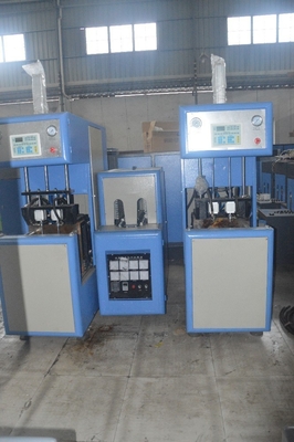 0.1-2L Volume Grootte PET Halfautomatische HZ-880 Mineraalwaterflessen Blaasgietmachine