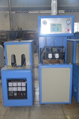0.1-2L Volume Grootte PET Halfautomatische HZ-880 Mineraalwaterflessen Blaasgietmachine