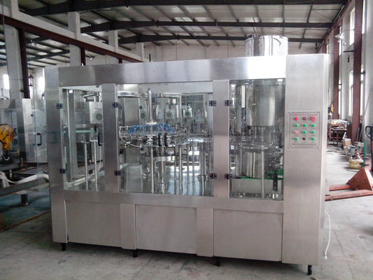 Industriële 32-32-8 Flessenwater Spoelen Vulling Capping Machine Geautomatiseerde productie
