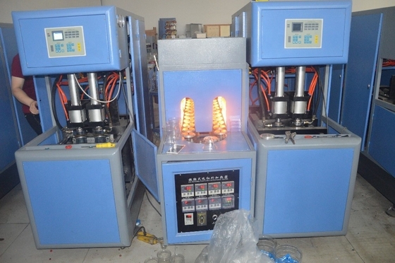 Fabrieksfabriek Semi-automatische 2000B/H Een verwarmer trek twee blaasgietmachine Gewicht KG 1250 KG