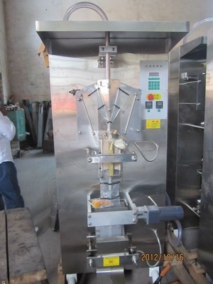 Verpakkingsmachine voor het verpakken van water met verzegelingszakjes voor de productie van voedingsmiddelen en dranken