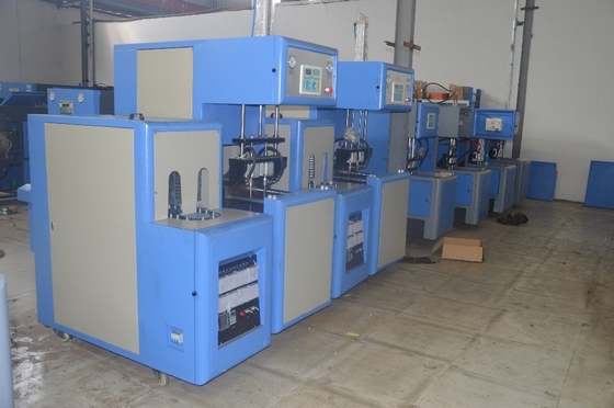 1250 kg Gewicht Semi-automatische MG-880 zuivere waterfles blaasgietmachine voor flessen