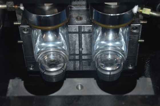 1250 kg Gewicht Semi-automatische MG-880 zuivere waterfles blaasgietmachine voor flessen
