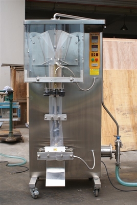 Makkelijk te bedienen zakjes water vul- en afdichtmachine voor drankverpakkingsbehoeften