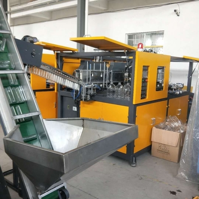 5L PET-waterflessenblaasmachine met malen Geavanceerde PET-plastiekproductie