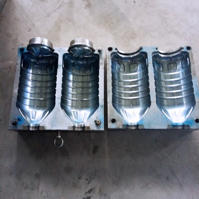 5L PET-waterflessenblaasmachine met malen Geavanceerde PET-plastiekproductie