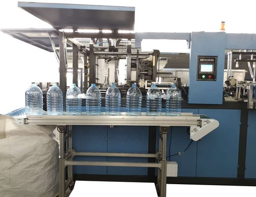 5L PET-waterflessenblaasmachine met malen Geavanceerde PET-plastiekproductie