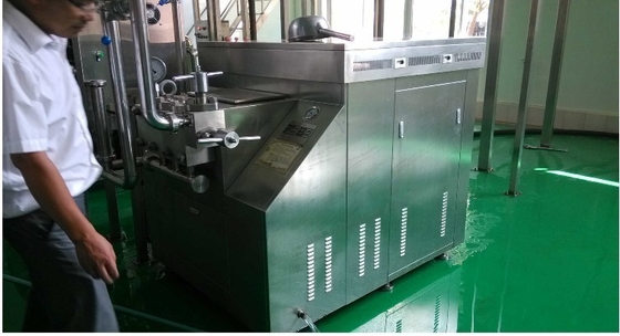 37 kW motorvermogen Hoogdruk homogeniseringsmachine voor de melkverwerking 5000L/h 25mpa