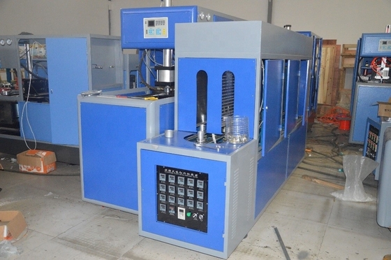 18 kW krachtige semi-automatische 5 liter flessen blaasmachine voor de productie van grote flessen