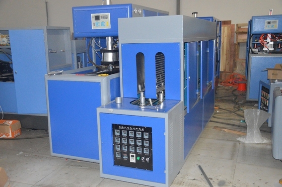18.9L PET-flessen blaasvormmachine met infraroodverwarming en AirTac-rotatiecilinder