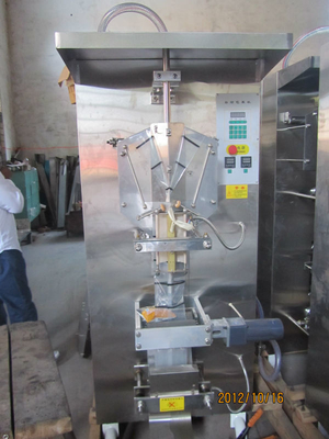 220V/380V Spanning 2200zakjes/uur Waterzakjesmachine voor sapverpakkingen