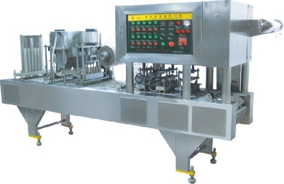 Gebruikelijke pneumatische yoghurtbekervuller en -verzegelingsmachine voor plastic bekers