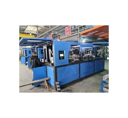 Theoretische output 4000-4500 stuks Volledig automatische 4 holte pet flessen blaasmachine