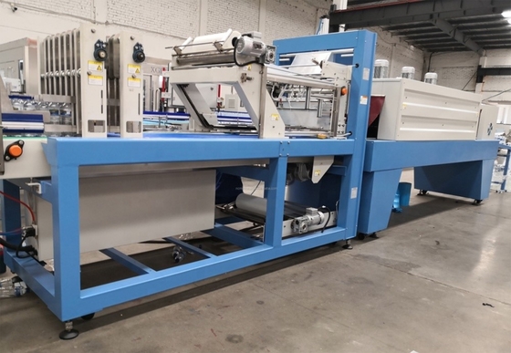 Volledig automatische flessenverpakkingsmachine met aangepaste spanning en efficiëntie