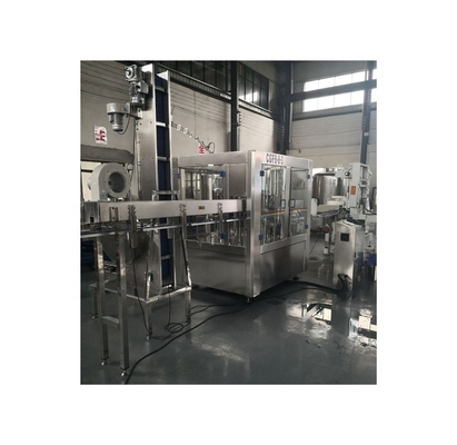 Gemakkelijk te bedienen 1000ml PET-flessen Glasflessen Flessenmachine met 2500*1500*2300mm Grootte